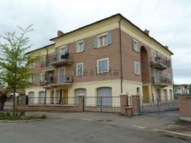 Locale Commerciale in vendita a Unione Comuni Modenesi Area Nord, San Prospero