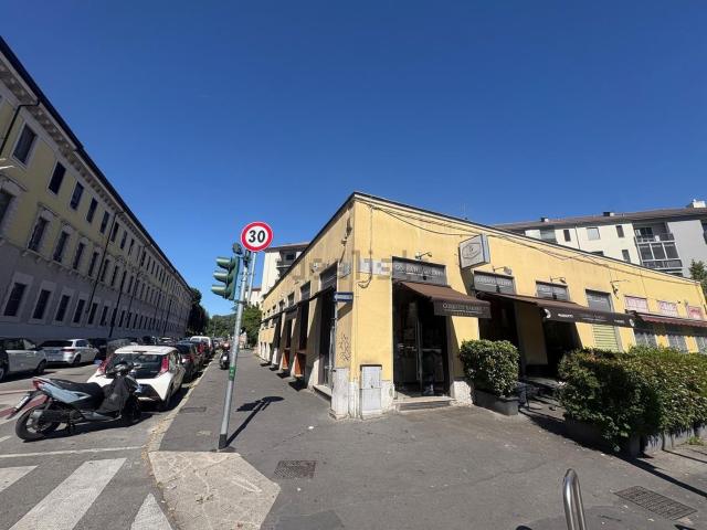 Locale Commerciale in vendita a Municipio 4, Milano