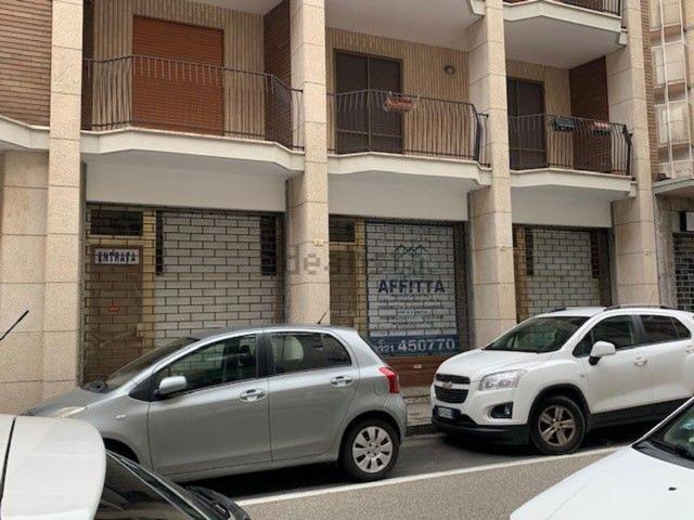 Locale Commerciale in vendita a Sacro Cuore, Piemonte
