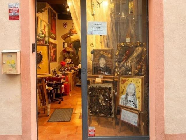 Locale Commerciale in vendita a Quartiere 1, Firenze