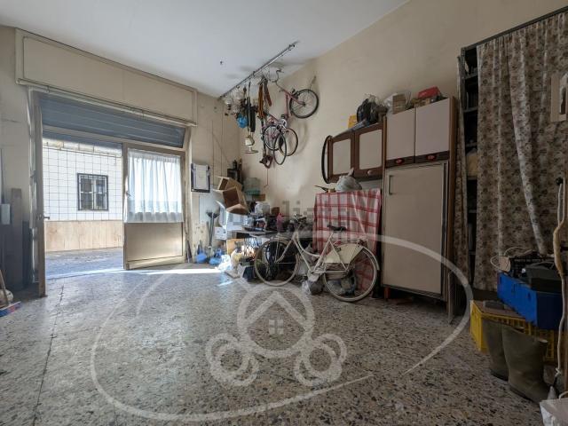 Locale Commerciale in vendita a Puglia, Foggia