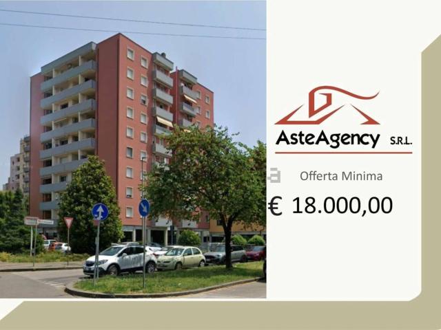 Locale Commerciale in vendita a San Felice Extra, Brenzone
