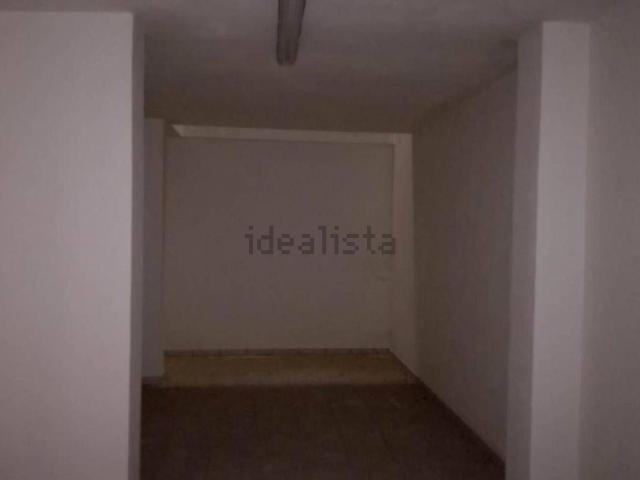 Locale Commerciale in vendita a Santa Croce, Marche