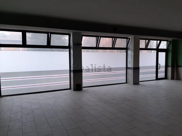 Locale Commerciale in vendita a Carrozzone-Betonica, Re