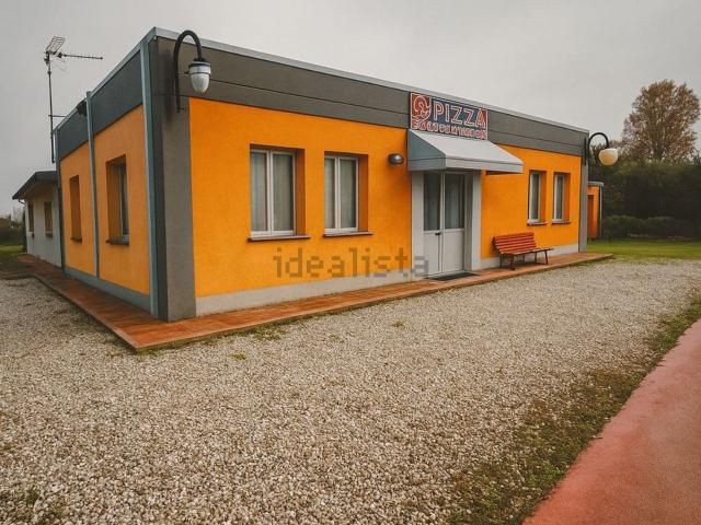Locale Commerciale in vendita a Rodigo, Lombardia