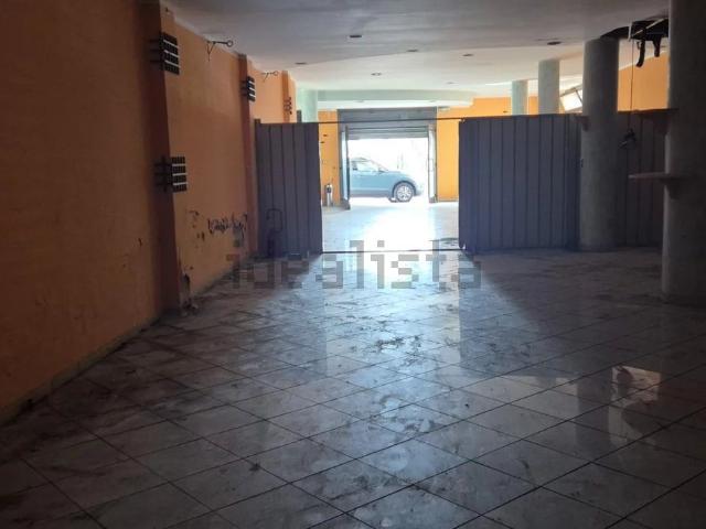 Locale Commerciale in vendita a Piombino, Toscana