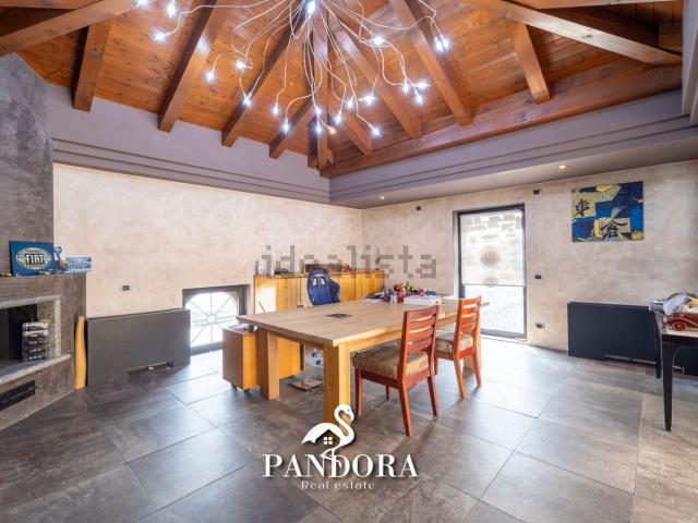 Locale Commerciale in vendita a Arnate, Gallarate