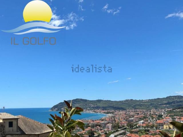 Locale Commerciale in vendita a Cervo, Liguria