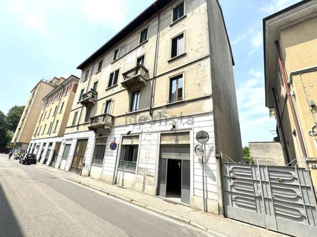 Locale Commerciale in vendita a San Carlo, Monza