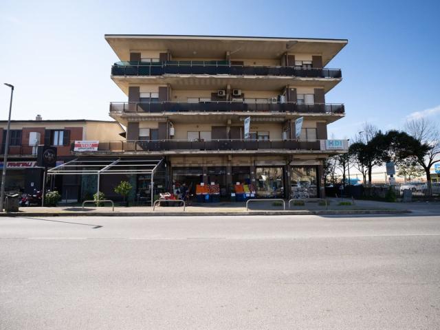 Locale Commerciale in vendita a Roma Capitale, Lazio