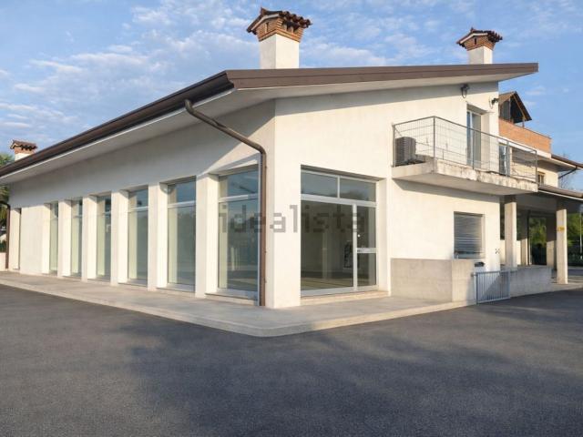 Locale Commerciale in vendita a Località Saleti, Gradisca D'isonzo