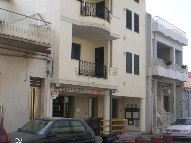 Locale Commerciale in vendita a Scoglitti, Vittoria