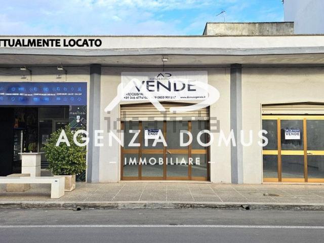 Locale Commerciale in vendita a Puglia, Lecce