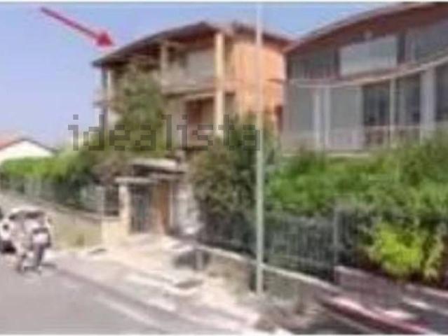 Locale Commerciale in vendita a San Lorenzo, Marche