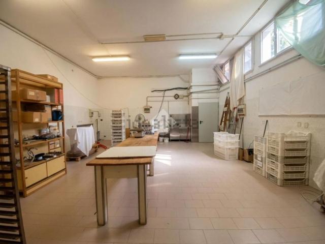 Locale Commerciale in vendita a San Mauro Pascoli, Reggio Emilia