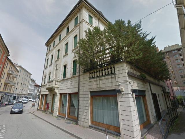 Locale Commerciale in vendita a Padova, Veneto