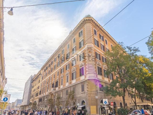 Locale Commerciale in vendita a Municipio Roma I, Roma Capitale