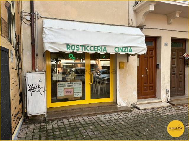 Locale Commerciale in vendita a Molinella, Bologna