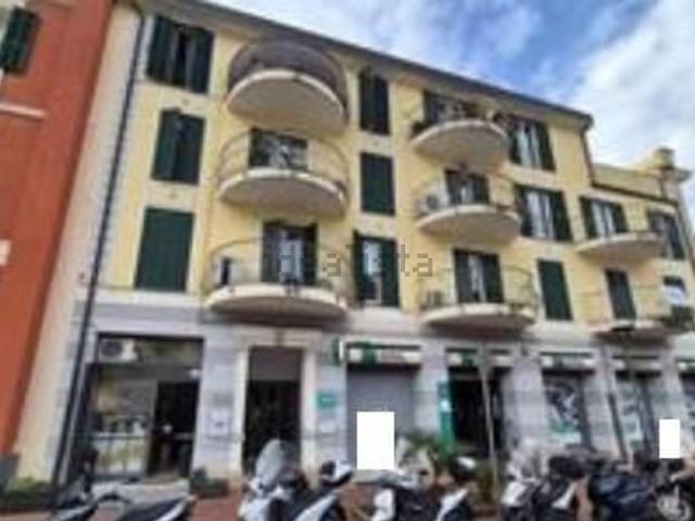 Locale Commerciale in vendita a Ventimiglia, Liguria