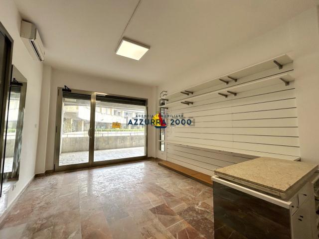 Locale Commerciale in vendita a Pisa, Toscana