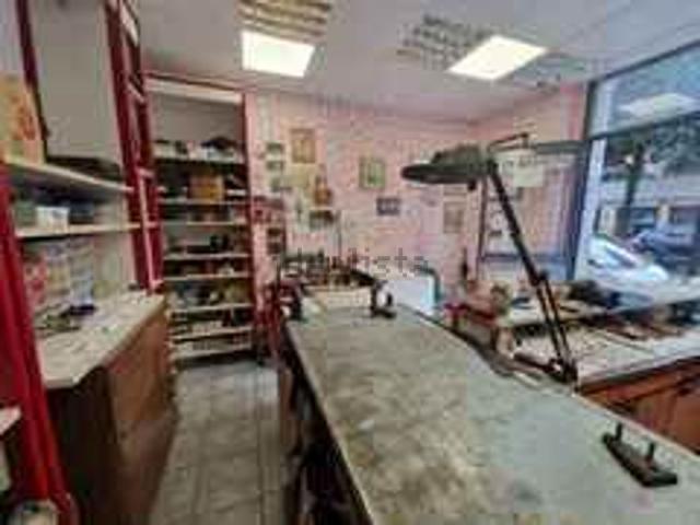 Locale Commerciale in vendita a San Iacopino, Firenze