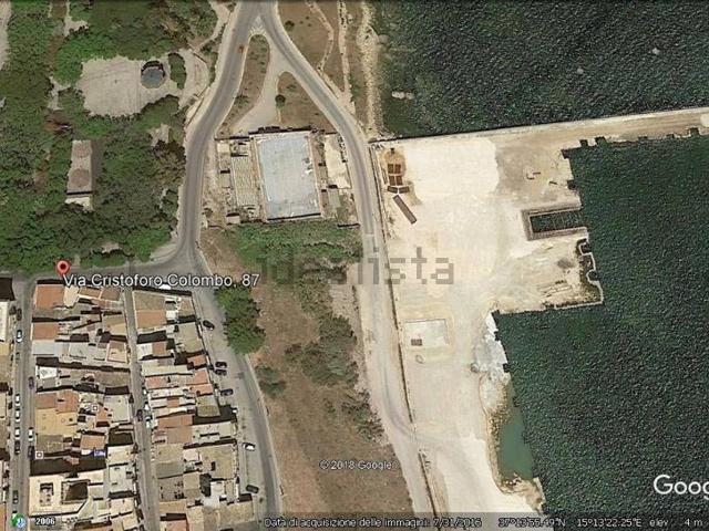 Locale Commerciale in vendita a Augusta, Sicilia