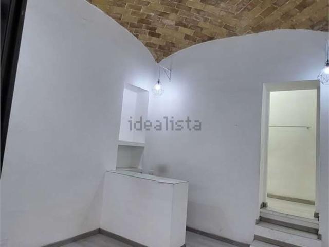 Locale Commerciale in vendita a Borgo Odescalchi, Roma Capitale