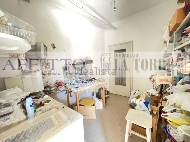 Locale Commerciale in vendita a Piemonte, Alessandria