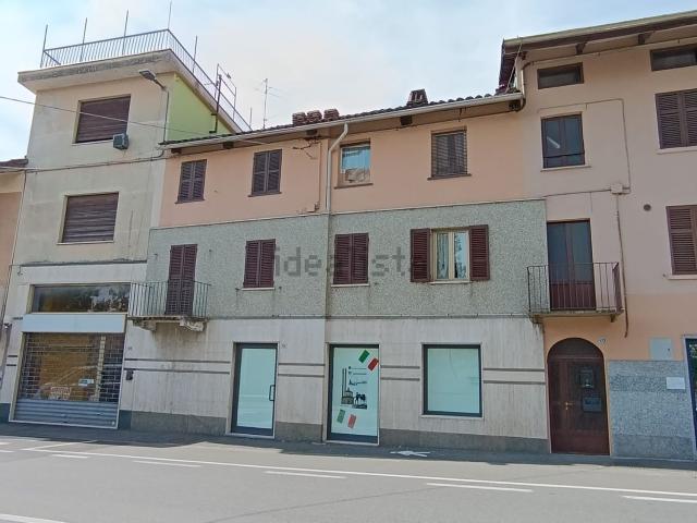 Locale Commerciale in vendita a Amosso, Piemonte