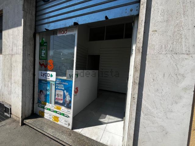Locale Commerciale in vendita a Municipio 4, Milano