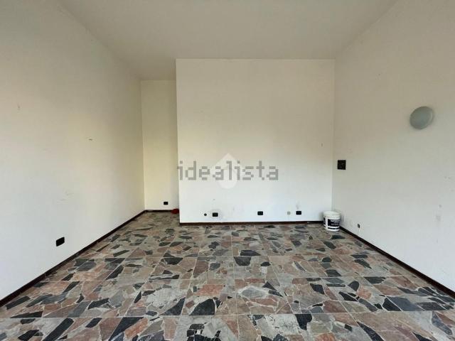 Locale Commerciale in vendita a Tresinaro - Secchia, Re