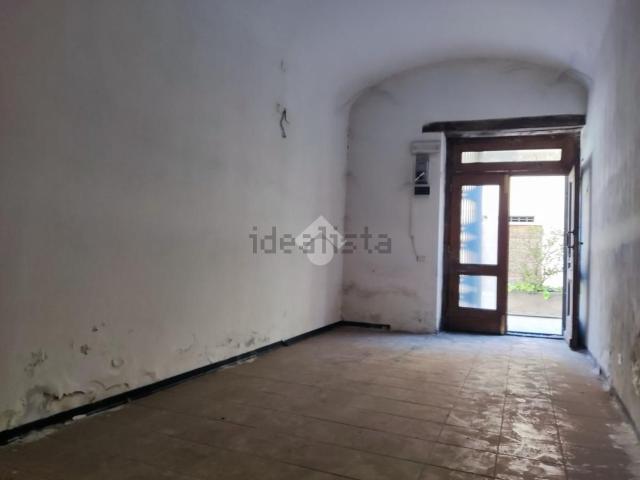 Locale Commerciale in vendita a San Leo Bastia, Umbria