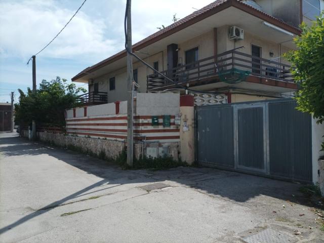 Locale Commerciale in vendita a Lama, Puglia