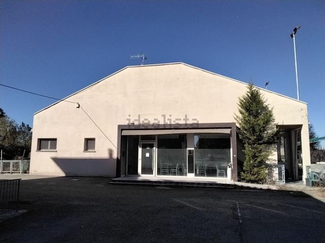 Locale Commerciale in vendita a Re, Reggio Emilia