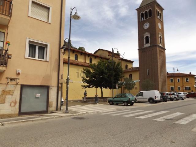 Locale Commerciale in vendita a Carsoli, Abruzzo