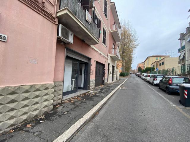 Locale Commerciale in vendita a Ville di Nemi, Roma Capitale
