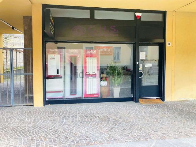 Locale Commerciale in vendita a Zona Omogenea Milano Nord, Paderno Dugnano