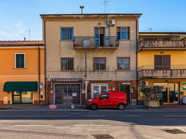 Locale Commerciale in vendita a Pozzarello, Montevettolini