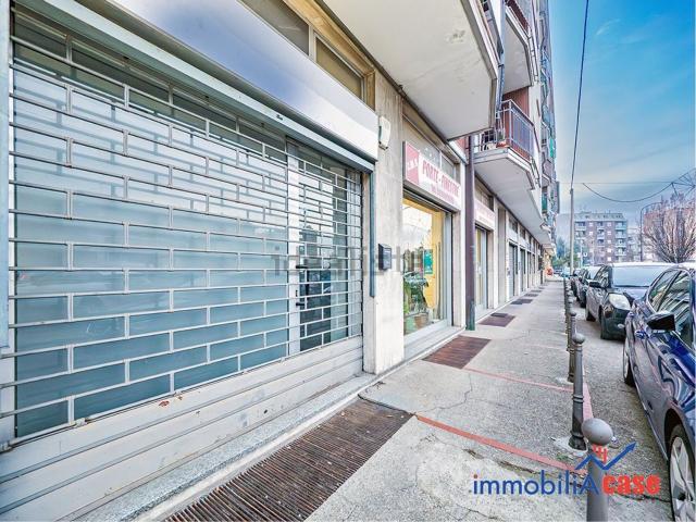 Locale Commerciale in vendita a Limbiate, Lombardia