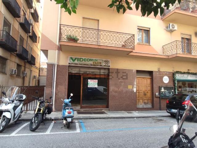 Locale Commerciale in vendita a San Martino, Capo D'orlando
