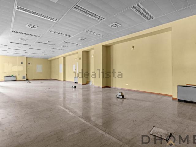 Locale Commerciale in vendita a Zona Omogenea Milano Nord, Bresso