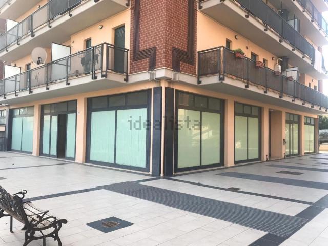 Locale Commerciale in vendita a Gabelletta, Terni