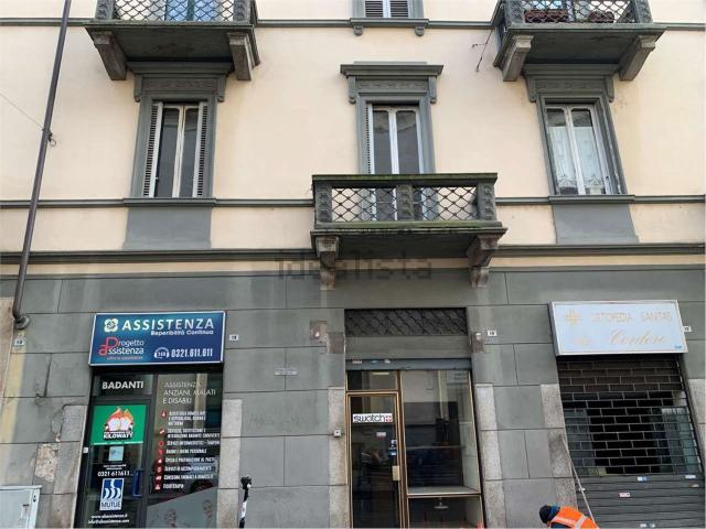 Locale Commerciale in vendita a Porta Mortara, Piemonte