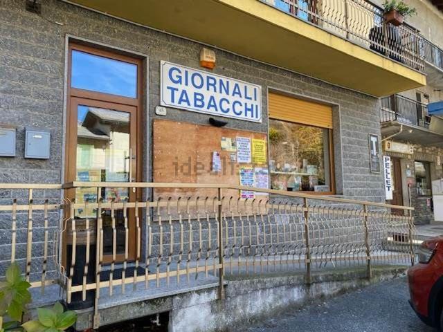 Locale Commerciale in vendita a Hone, Aosta