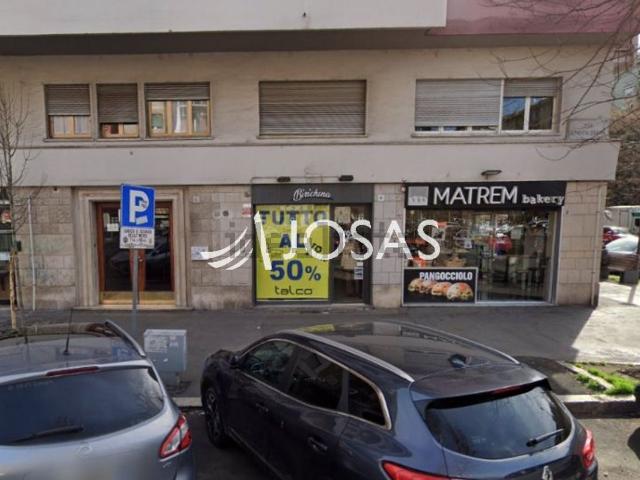 Locale Commerciale in vendita a Municipio Roma XI, Roma Capitale