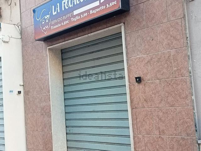 Locale Commerciale in vendita a Puglia, Taranto