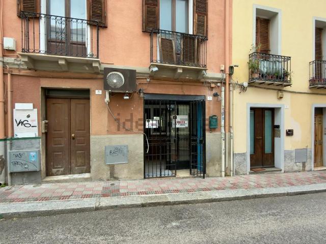 Locale Commerciale in vendita a Biddanoa/Villanova, Cagliari