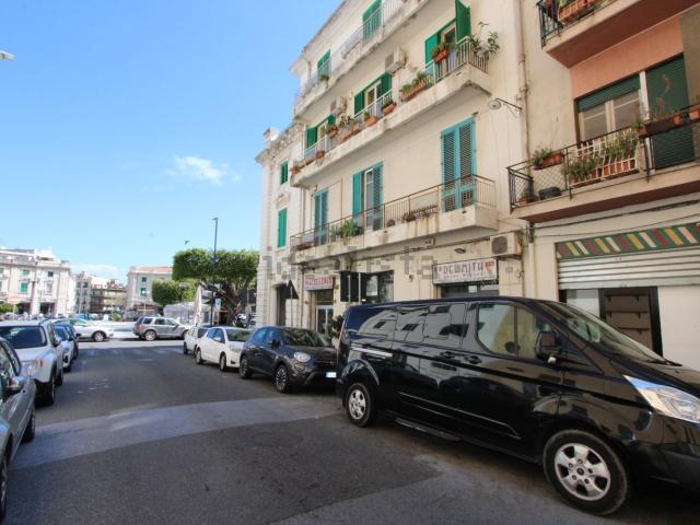 Locale Commerciale in vendita a IV Circoscrizione, Messina