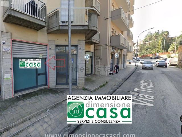 Locale Commerciale in vendita a San Cataldo, Sicilia