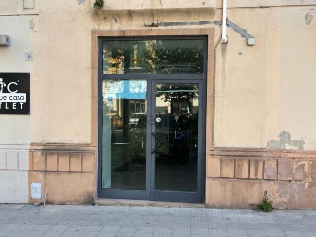 Locale Commerciale in vendita a IV Circoscrizione, Messina